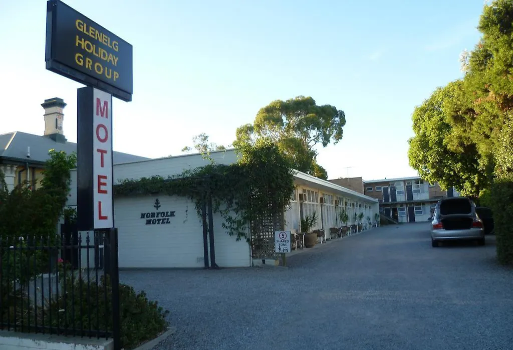 Norfolk Motor Inn-1